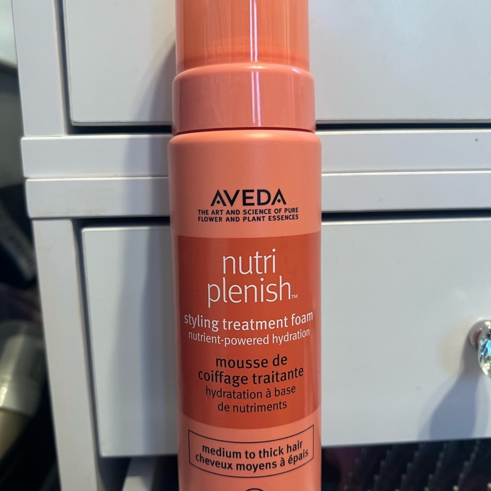 Aveda Nutriplenish Hydrating Foam - Coral